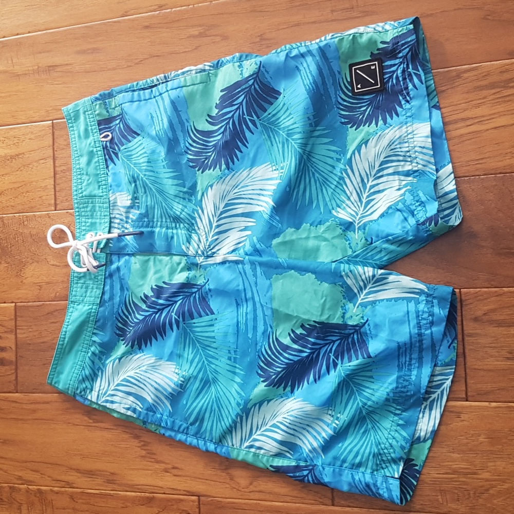 American Eagle Outfitters Men's Teal Palm Print Swim Board Shorts Size S